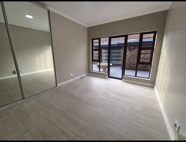 4 BEDROOM HOUSE FOR SALE IN VANDERBIJLPARK SE 3